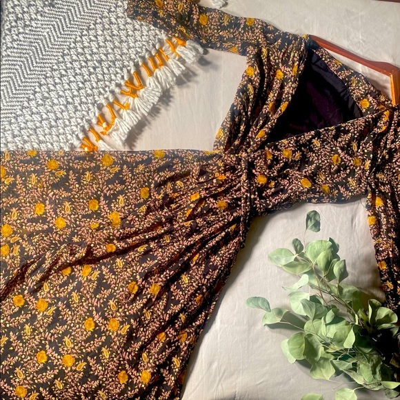 Floral Maxi Dress - Picture 2 of 3